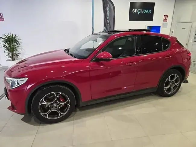 Usado Alfa Romeo Stelvio 190 CV (139 kW) 2022 Rojo SUV