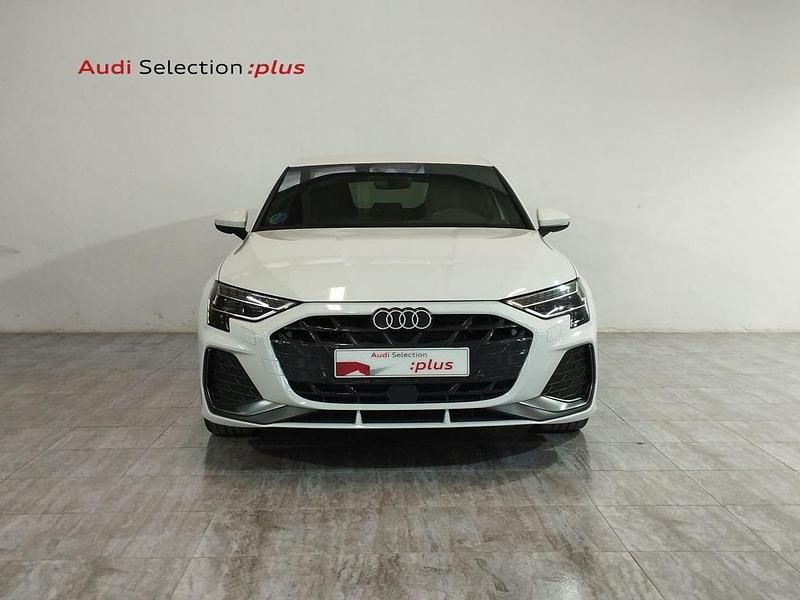 Usado Audi A3 S-Line 150 CV (110 kW) 2025 Blanco Berlina