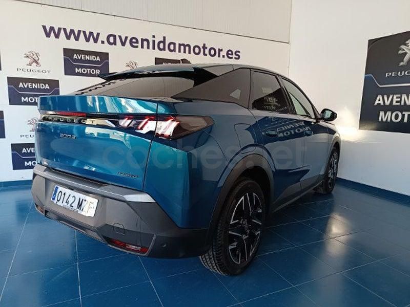 Usado Peugeot 3008 Allure 136 CV (100 kW) 2025 Azul SUV