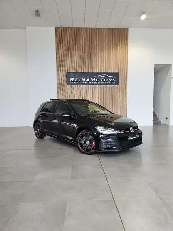 Usado VW Golf VII GTI 230 CV (169 kW) 2017 Negro Utilitario