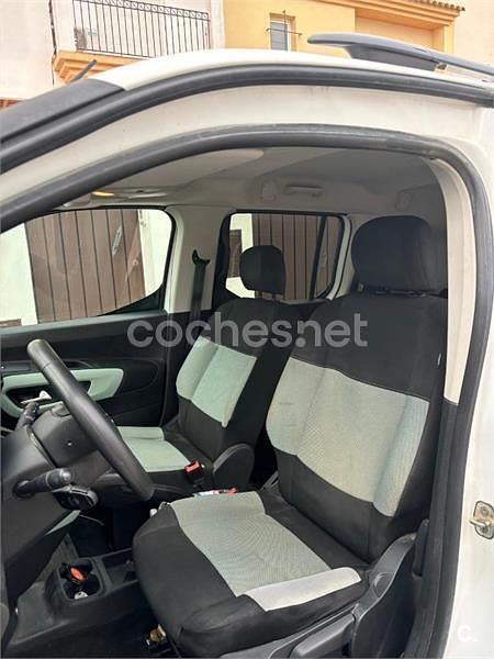 Usado Citroën Berlingo Feel 102 CV (75 kW) 2019 Blanco Monovolumen