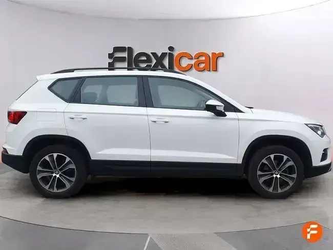 Usado Seat Ateca Style 150 CV (110 kW) 2019 Blanco SUV