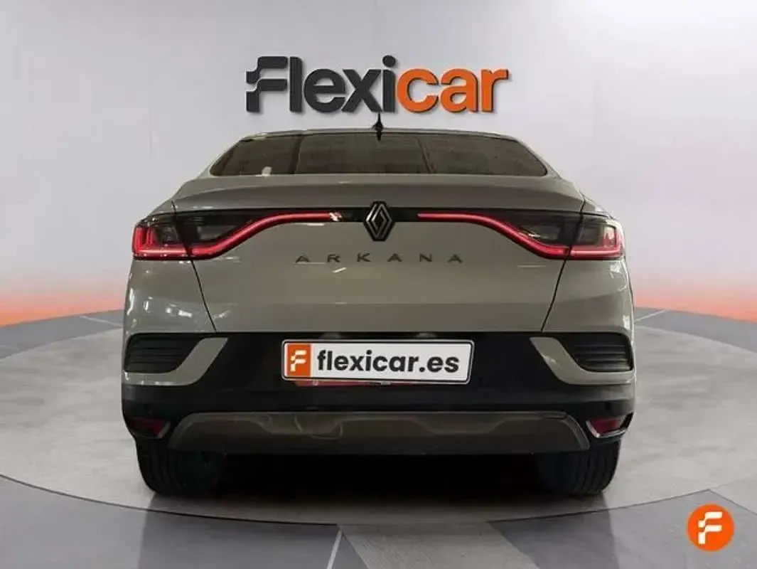 Usado Renault Arkana Techno 140 CV (102 kW) 2024 Blanco SUV