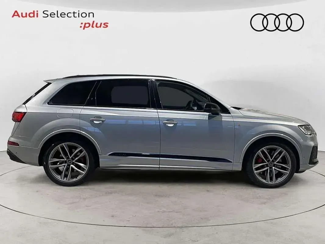 Usado Audi Q7 462 CV (339 kW) 2024 Plateado SUV