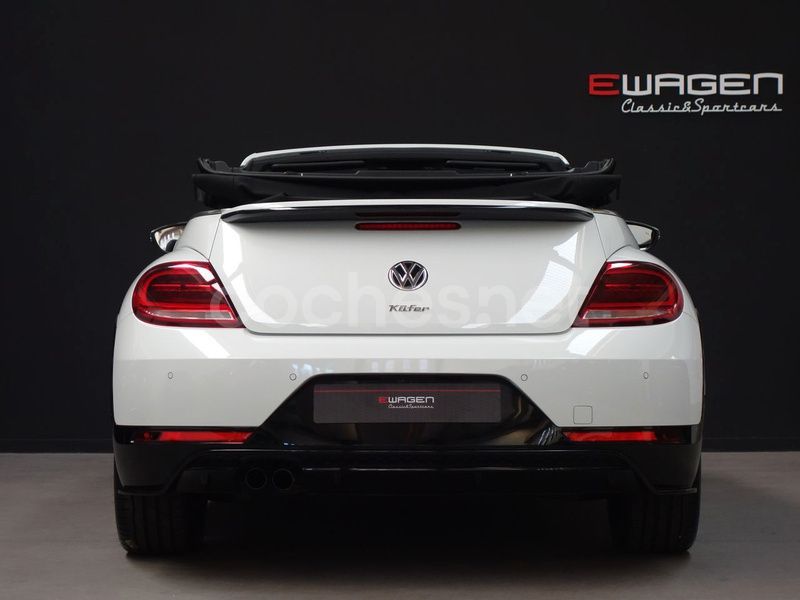 Usado VW Beetle Cabriolet R-line 150 CV (110 kW) 2018 Blanco Descapotable