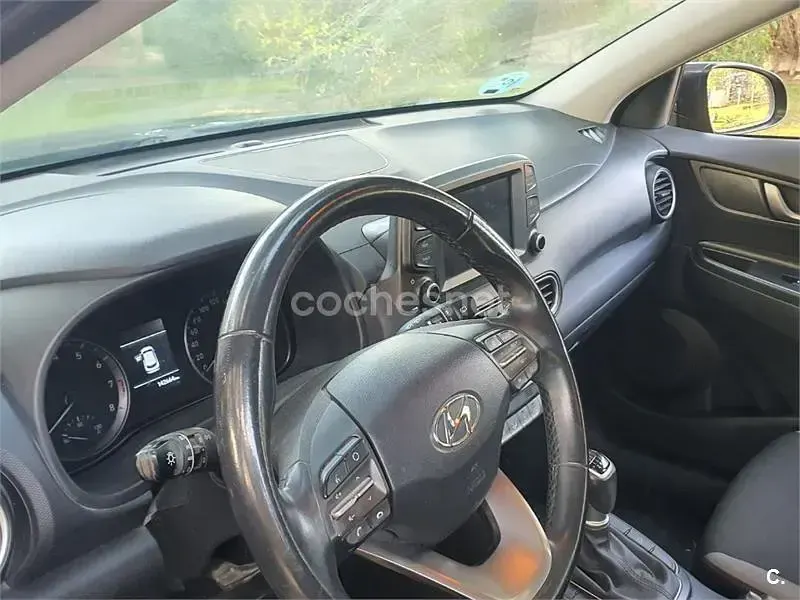 Usado Hyundai Kona 120 CV (88 kW) 2019 Verde SUV
