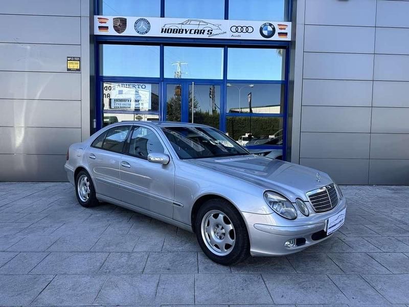 Gris Usado 2004 Mercedes E220 Berlina | 5800 € (Super precio) - Imagen 1/4