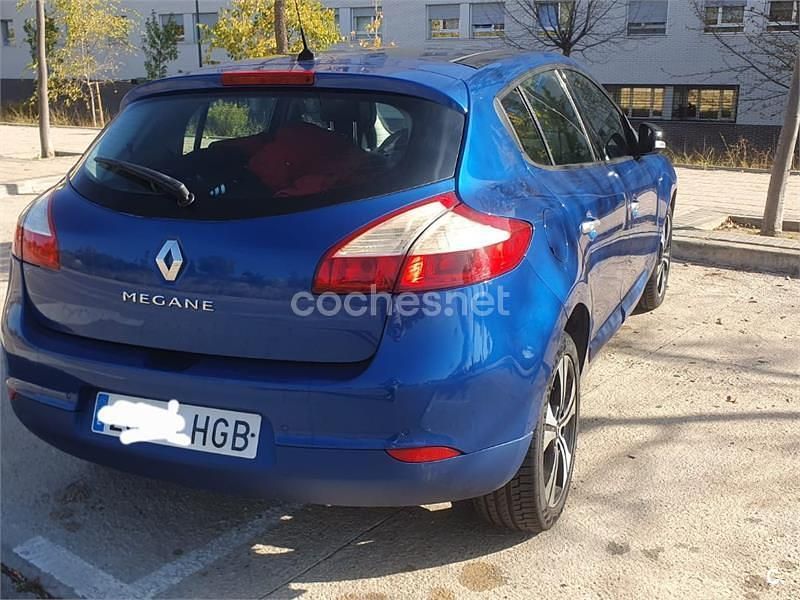 Azul Usado 2011 Renault Mégane Bose Edition Berlina | 4950 € (Buen precio) - Imagen 1/4
