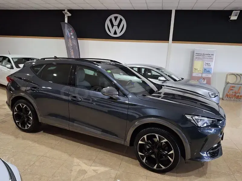 Usado Cupra Formentor 150 CV (110 kW) 2022 Gris / plata SUV