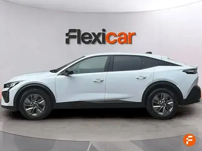 Usado Peugeot 408 Allure 145 CV (106 kW) 2025 Blanco SUV