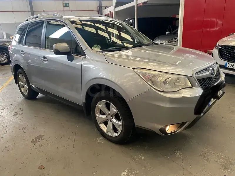Usado Subaru Forester Sport 148 CV (108 kW) 2015 Gris / plata SUV