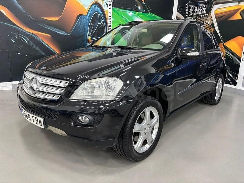 Usado Mercedes ML320 224 CV (164 kW) 2007 Negro SUV