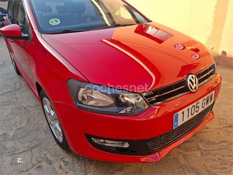 Rojo Usado 2010 VW Polo Advance Berlina | 6500 € (Un poco caro) - Imagen 1/4