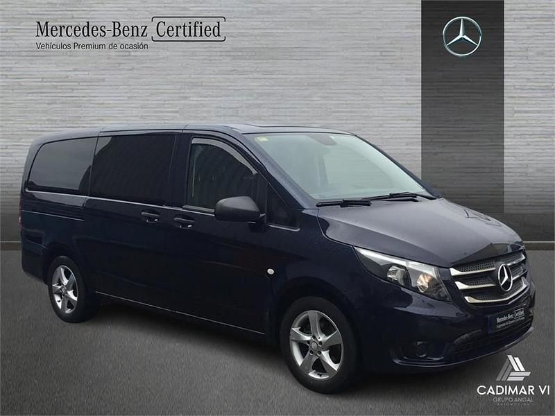 Usado Mercedes Vito 136 CV (100 kW) 2017 Azul Van
