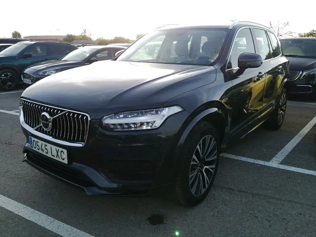 Usado Volvo XC90 Momentum 235 CV (172 kW) 2022 SUV