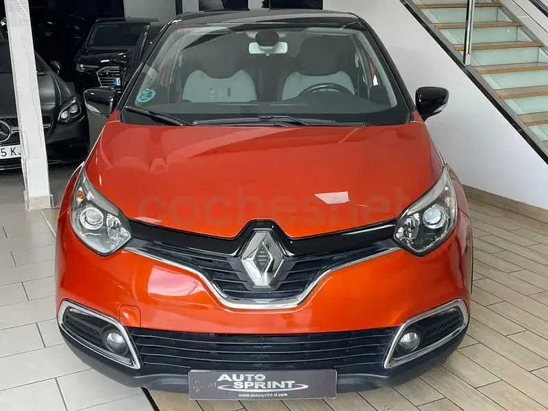 Usado Renault Captur Zen 90 CV (66 kW) 2016 Naranja SUV