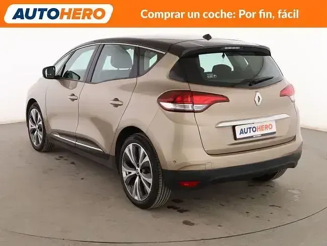Usado Renault Scénic Zen 132 CV (97 kW) 2017 Amarillo Monovolumen