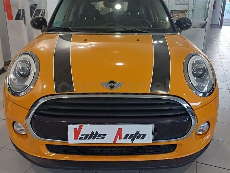 Usado Mini Cooper D 116 CV (85 kW) 2019 Naranja Utilitario