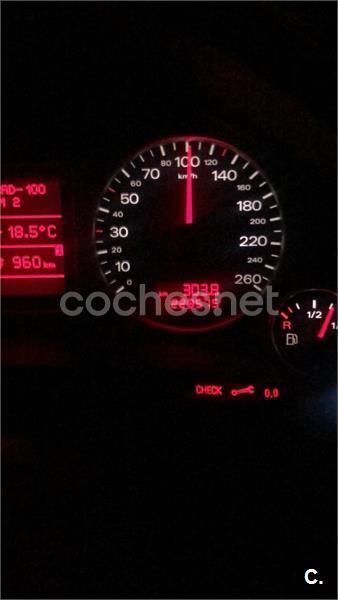 Usado Audi A4 S-Line 140 CV (102 kW) 2007 Rojo Familiar