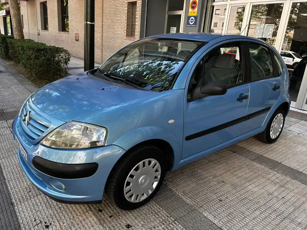 Käytetty Citroën C3 75 HP (55 kW) 2004 Sedan