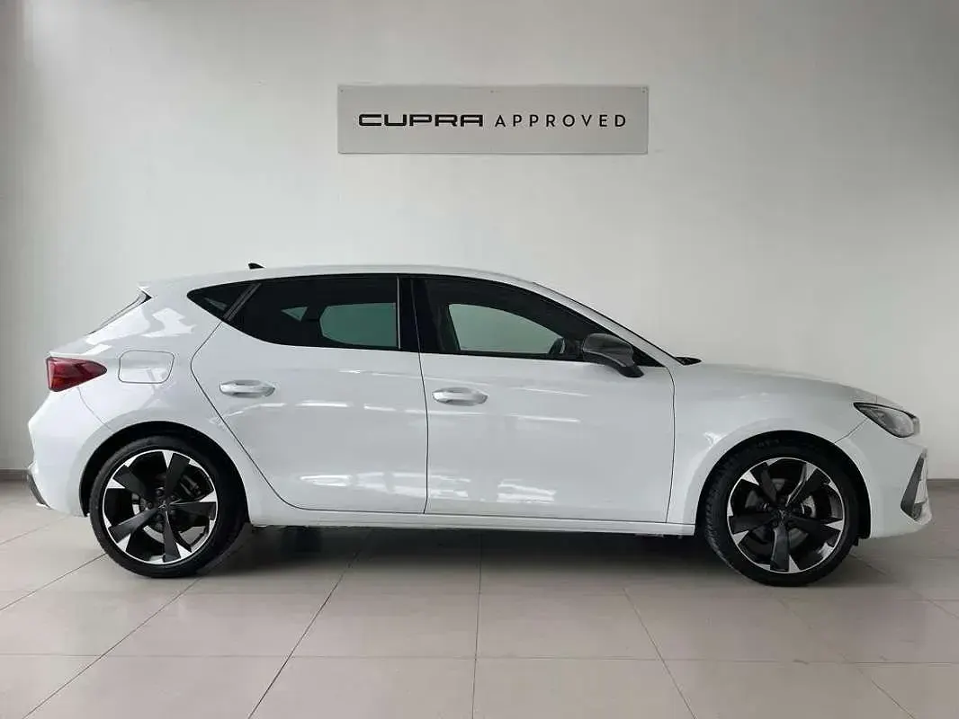 Usado Cupra Leon 150 CV (110 kW) 2025 Blanco Utilitario