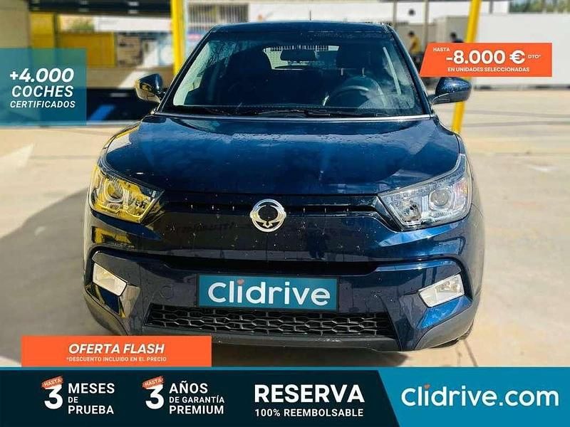 Usado Ssangyong (KGM) Tivoli 116 CV (85 kW) 2017 Azul SUV
