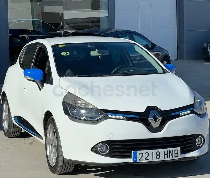 Usado Renault Clio IV Dynamique 90 CV (66 kW) 2013 Blanco Berlina