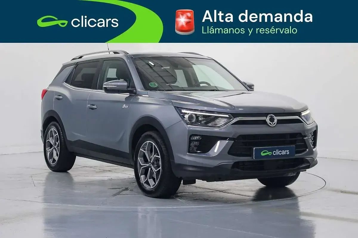 Usado SsangYong Korando 163 CV (119 kW) 2021 Gris SUV