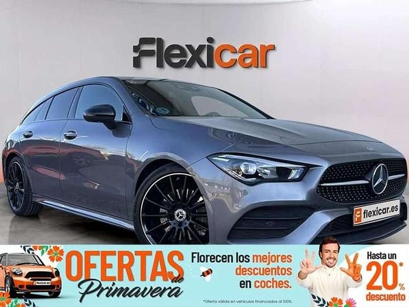 Usado Mercedes CLA200 Shooting Brake 163 CV (119 kW) 2019 Gris Familiar