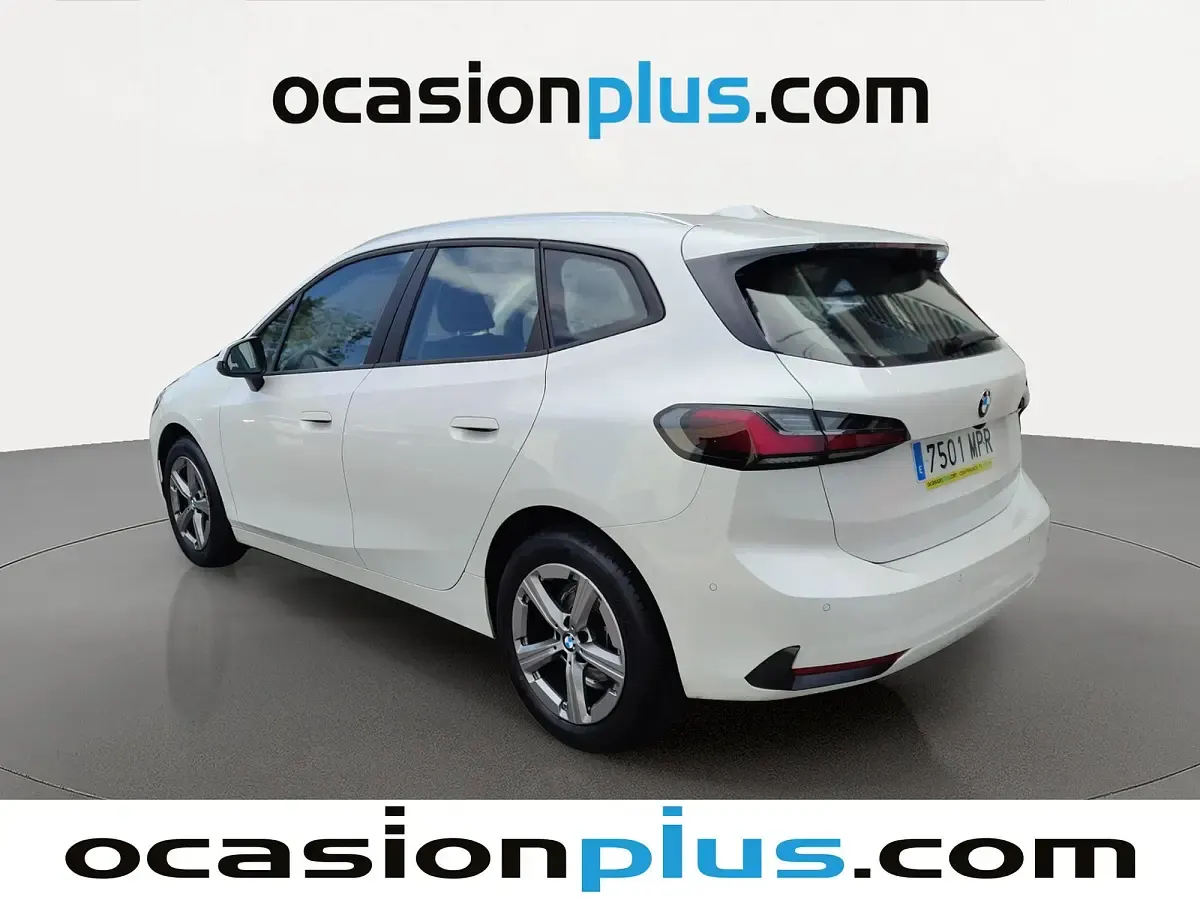 Usado BMW 218 Active Tourer 136 CV (100 kW) 2024 Blanco Monovolumen