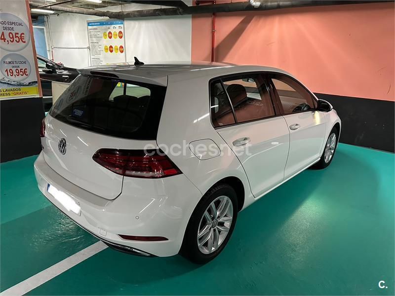 Blanco Usado 2018 VW Golf VII Advance Berlina | 14.500 € (Buen precio) - Imagen 1/4