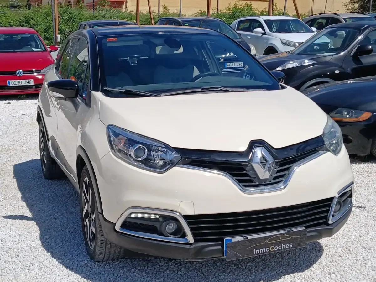 Usado Renault Captur Life 90 CV (66 kW) 2016 Otro SUV