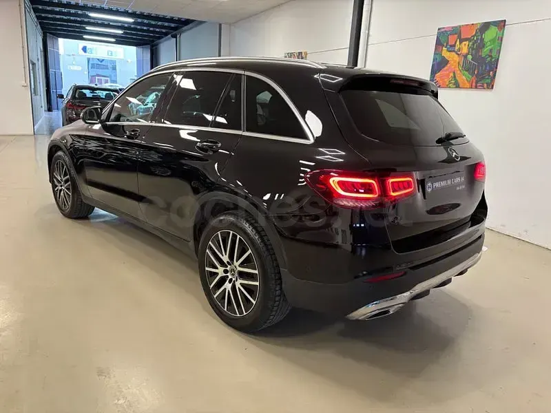 Usado Mercedes GLC200 163 CV (119 kW) 2022 Negro SUV