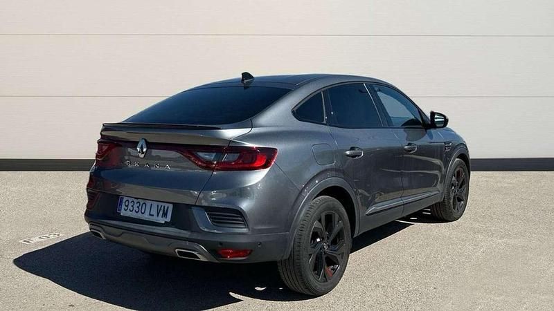 Usado Renault Arkana RS Line 141 CV (103 kW) 2021 Gris SUV