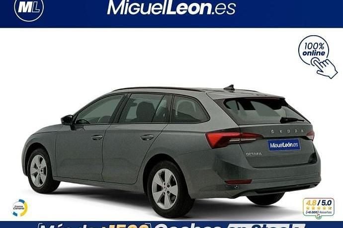 Usado Skoda Octavia Ambition 149 CV (109 kW) 2022 Familiar