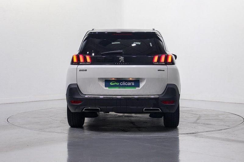 Usado Peugeot 5008 GT-line 130 CV (95 kW) 2020 Blanco SUV