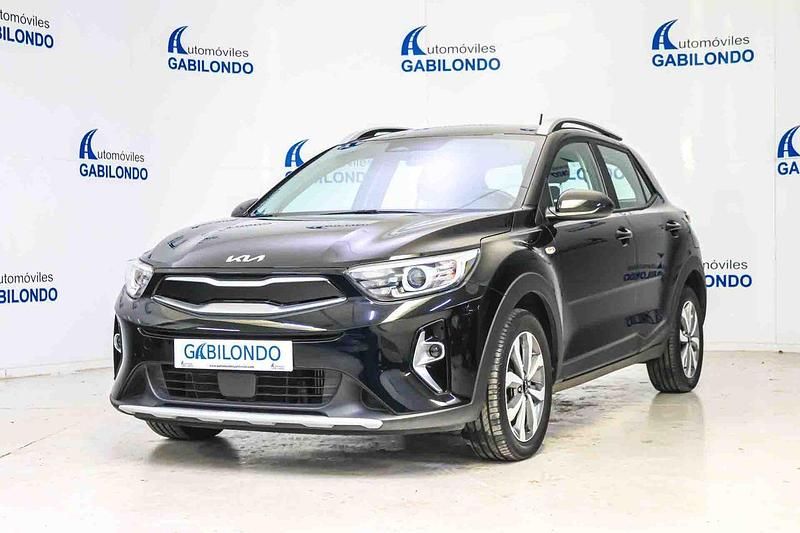 Negro Usado 2022 Kia Stonic SUV | 18.900 € (Precio justo) - Imagen 1/4