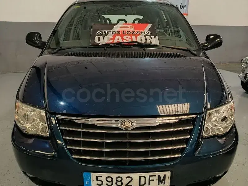 Usado Chrysler Voyager 150 CV (110 kW) 2005 Azul Monovolumen