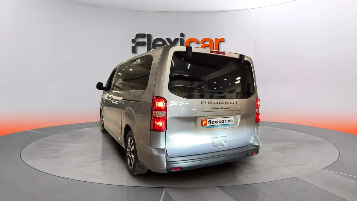 Usado Peugeot Traveller Business-Line 180 CV (132 kW) 2024 Gris Monovolumen