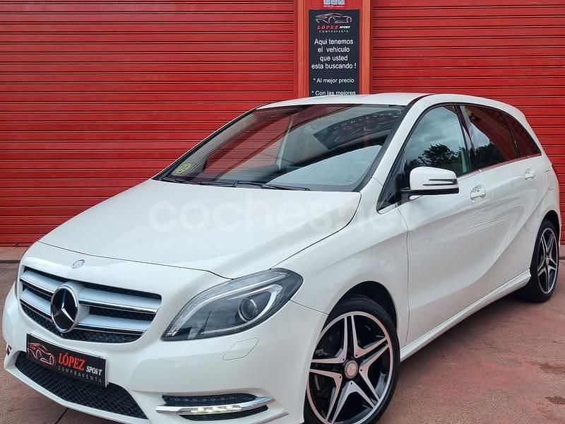Blanco Usado 2013 Mercedes B180 Monovolumen | 13.900 € (Un poco caro) - Imagen 1/4