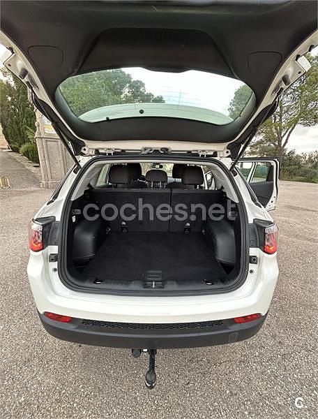 Usado Jeep Compass Sport 140 CV (102 kW) 2019 Blanco SUV