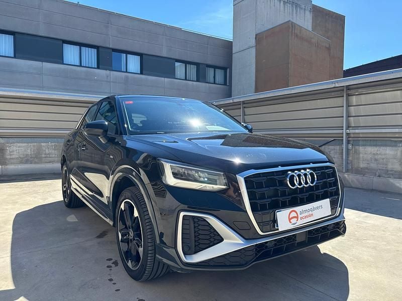 Usado Audi Q2 S-Line 116 CV (85 kW) 2021 Negro SUV