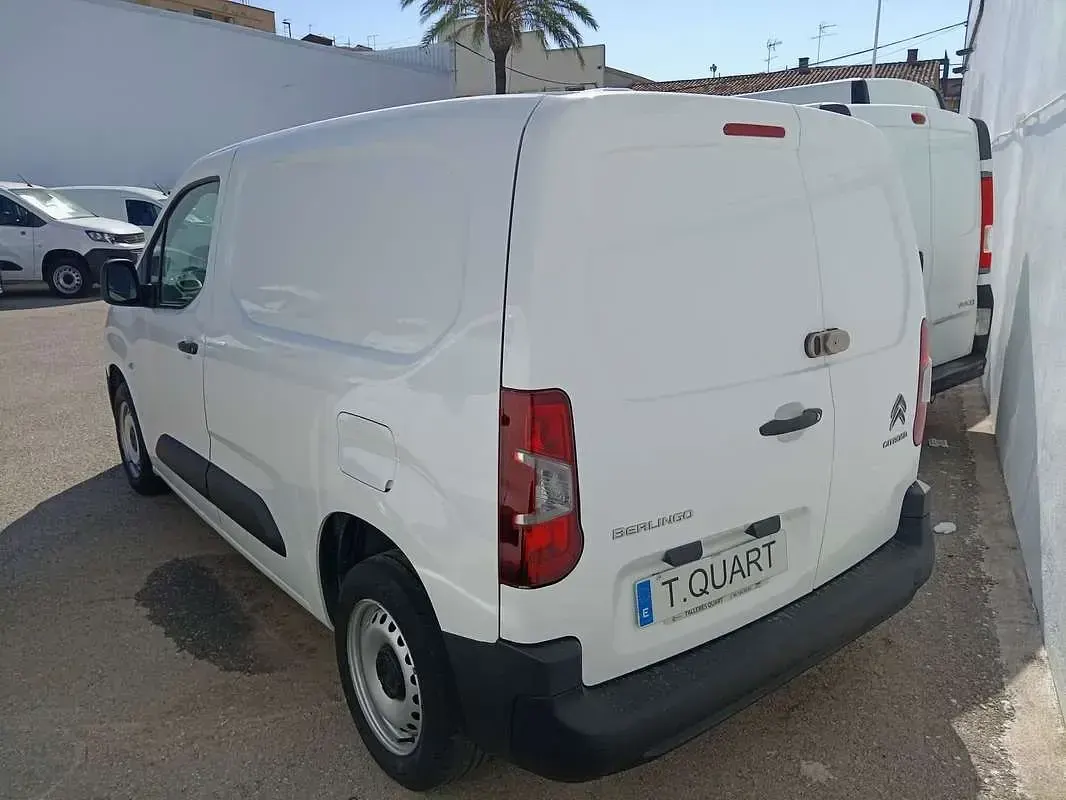 Usado Citroën Berlingo 76 CV (55 kW) 2019 Blanco Monovolumen