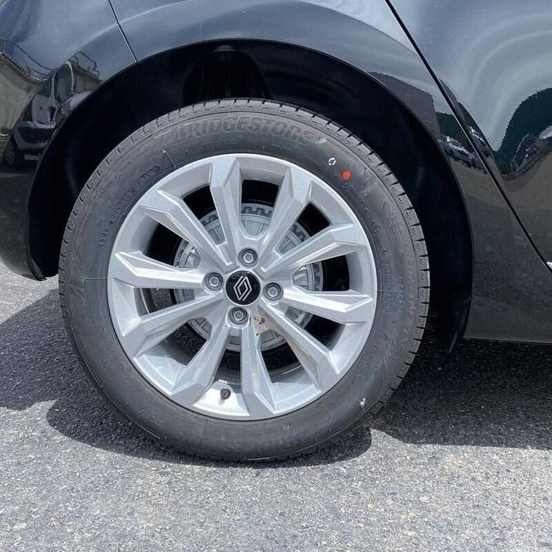 Usado Renault Clio V Evolution 100 CV (73 kW) 2024 Negro Berlina