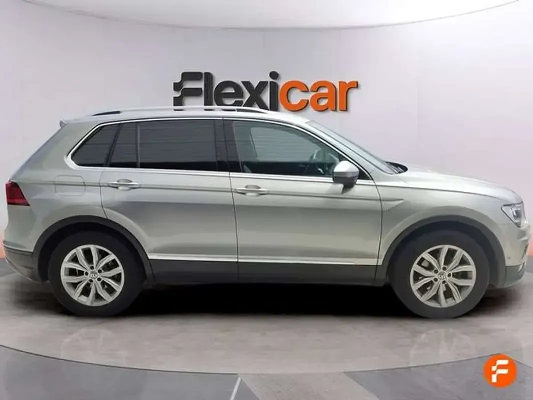 Usado VW Tiguan Advance 150 CV (110 kW) 2020 Gris SUV