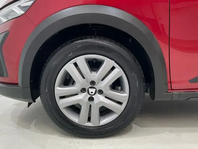 Usado Renault Kadjar Techno 140 CV (102 kW) 2022 Gris SUV