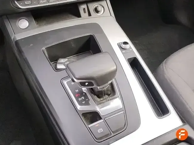 Usado Audi Q5 Advanced Plus 163 CV (119 kW) 2024 Gris SUV
