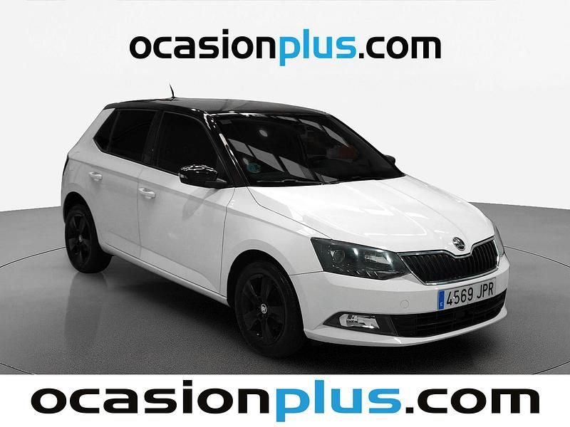 Usado Skoda Fabia Ambition 75 CV (55 kW) 2016 Blanco