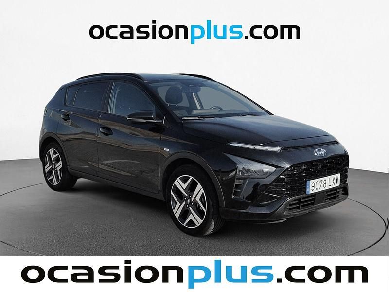 Usado Hyundai Bayon 100 CV (73 kW) 2022 Negro SUV
