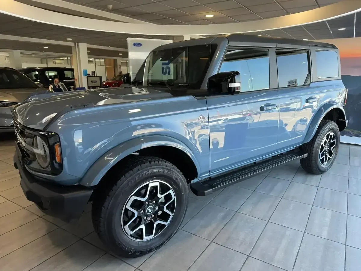 Nuevo Ford Bronco Outer Banks 335 CV (246 kW) 2026 Azul SUV